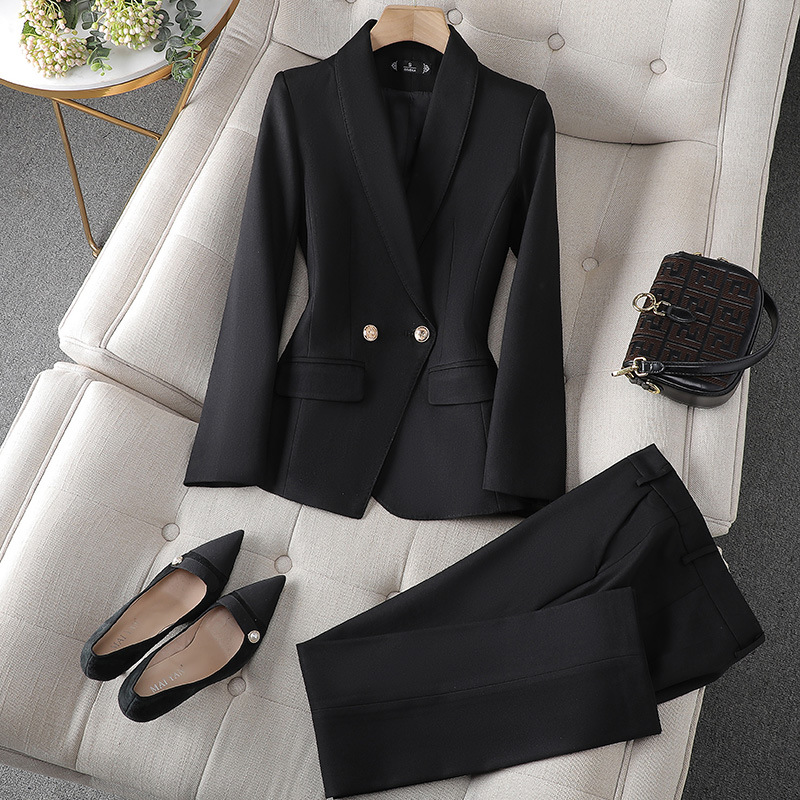 Lovia – Blazer & Pantalon