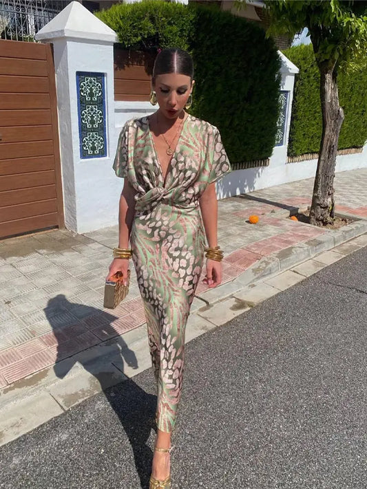 Lovia – Robe Midi en Satin Vert