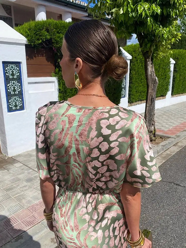 Lovia – Robe Midi en Satin Vert