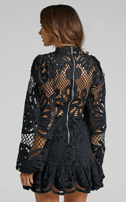 Lovia – Mini Robe Élégante